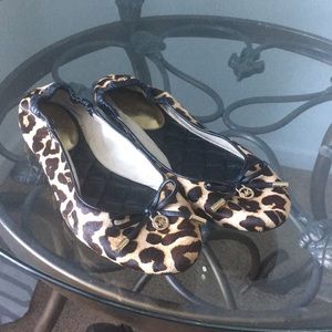 Micheal Kira leopard flats